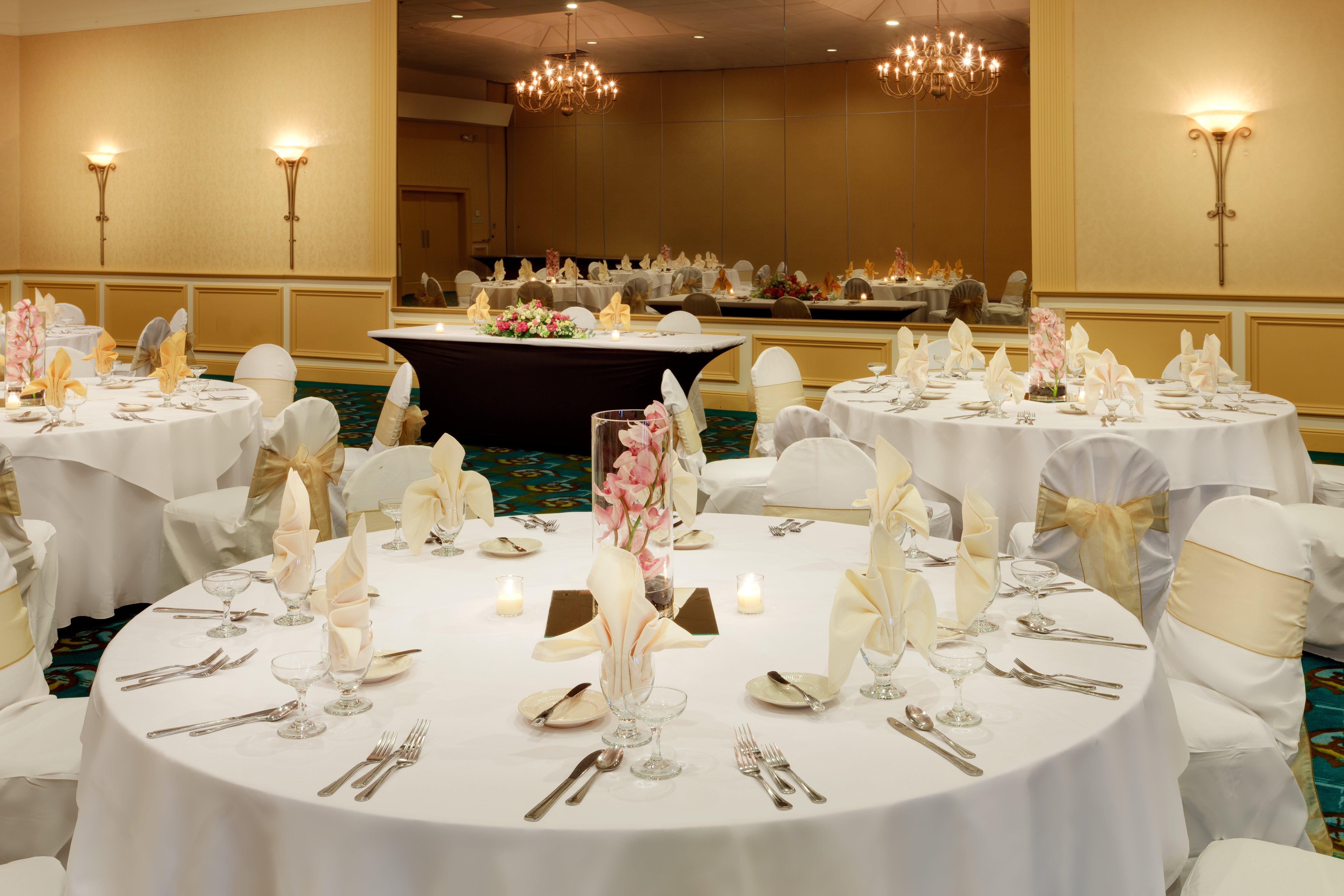 Holiday Inn Norwich By Ihg Exterior photo